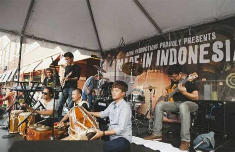 Gambar Memek Artis Indonesia tapping odd time festival jazz pop dangdut image 4