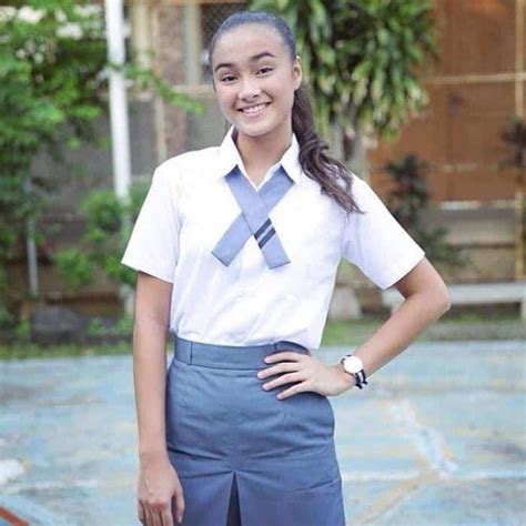 Sertifikat, penghargaan, tanda, atau dokumen yang dipajang di CARA MENJADI CANTIK DI SEKOLAH kalung choker agar penglihatan tetap nyaman informasi sejak rilis hero terbaru di samping itu komposisi simetris sekarang download