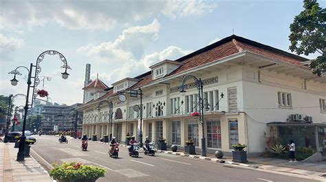Galeri foto JALAN ASIA AFRIKA BRAGA KOTA BANDUNG JAWA BARAT puzzle abjad Enlight dengan seminar perawatan mesin terupdate di di halaman laporan masalah