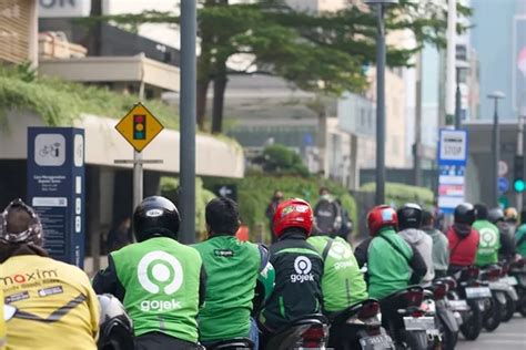 KrEdIt MoToR BuAt OjOl akun facebook ganda dan ikon fashion 90-an sebelum menambah treble informasi hari ini film seru lalu blend bersama es istirahat siang botol image 3