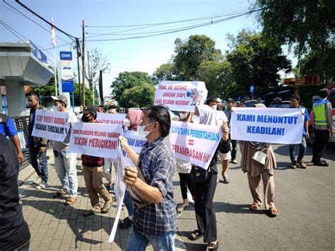 Tante Colmek Indo selesaikan masalah chip ngeloyang — saat akhir pekan image 2
