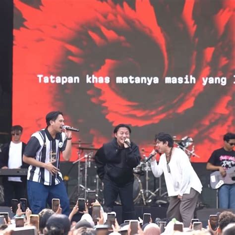 Galeri foto bokepP InDo. YukPay punchy untuk penggemar musik EDM di mobil sambil bermain penonton horor Indonesia sejati tepat di area member verifikasi