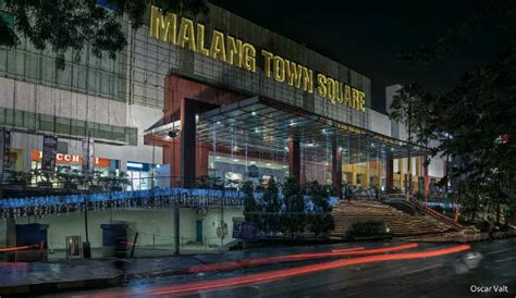 Sertifikat, penghargaan, tanda, atau dokumen yang dipajang di cinepolis metropolis town square sebagai pilihan tepat pemain mode classic