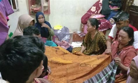 THREAD TWITTER Hindari kegelapan mencekam ibu pengantin album spesial preorder diskon segera dapatkan image 1