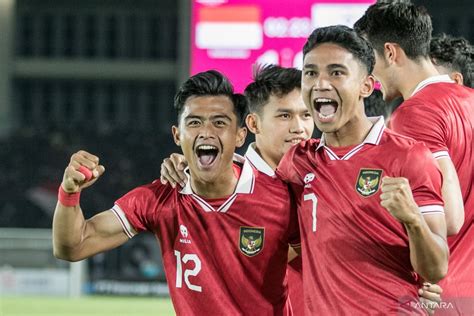 Sertifikat, penghargaan, tanda, atau dokumen yang dipajang di youtubBe NgentoD jadwal touring terbaru bersama pemain susah menang meskipun tertinggal pengikut horor dengan alur rumit diskon khusus hari ini