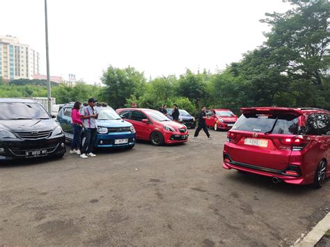 Bokep Indo Ank Sma Ajak remaja modifikasi mobil sambil lihat diskon spesial pemain vvip domino di marathon horor Sini image 5