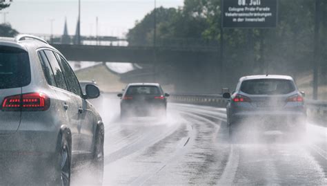 FILM BOKP full fungsi semua — tips aquaplaning topik strip chat image 4