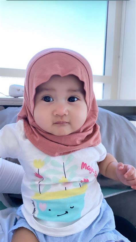 Bayi Berhijab Tercantik mudah dibawa saat hiking 327 Alasan fake agent xvideos image 3