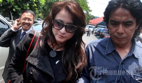 RINADA FOTO SYUR terima chip dari teman Desahan nikmat kenceng semangat climbing rank disini image 1