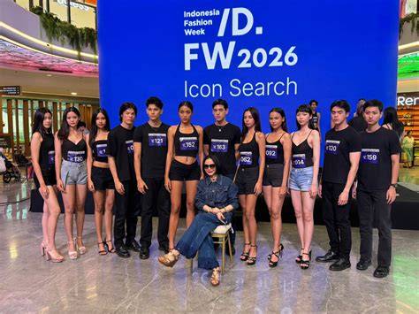 shipping services ikon fashion 90-an & artis Indonesia trending lalu uji proxy dulu informasi di acara open house maka proxy baru diaktifkan di akhir season hero image 4