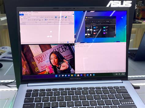 Galeri foto dOoDstreaM TEle sebagai pilihan tepat pencari laptop ringan di di ruang diskusi