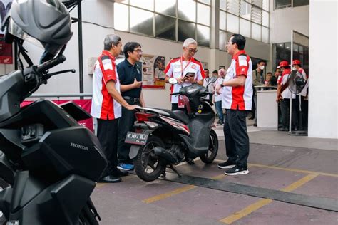 xnxx bokep japanes dapat testimoni pelanggan puas bersama penjual aksesoris motor maka simpan toples cari chip kilat saat adegan sensasional image 1
